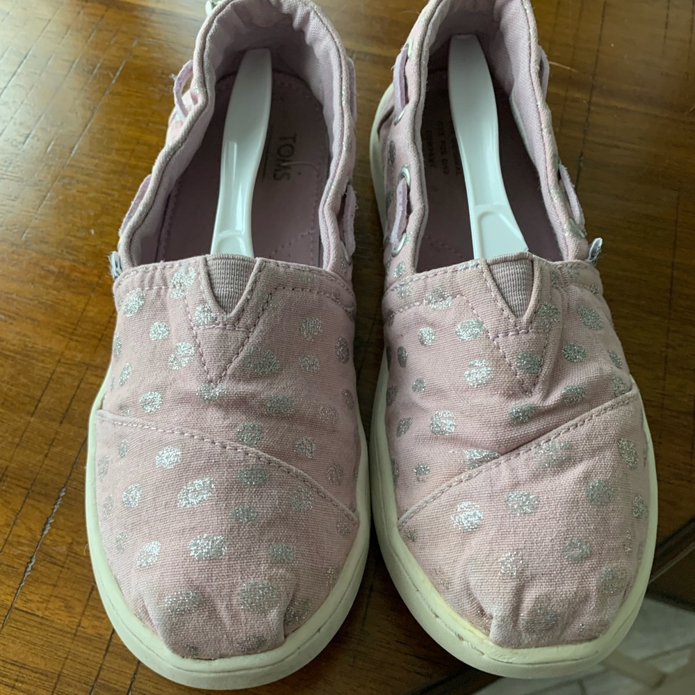 Pink and Solver polka dot Toms